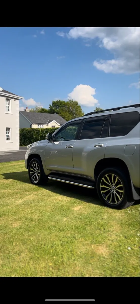 Toyota Landcruiser - Image 4