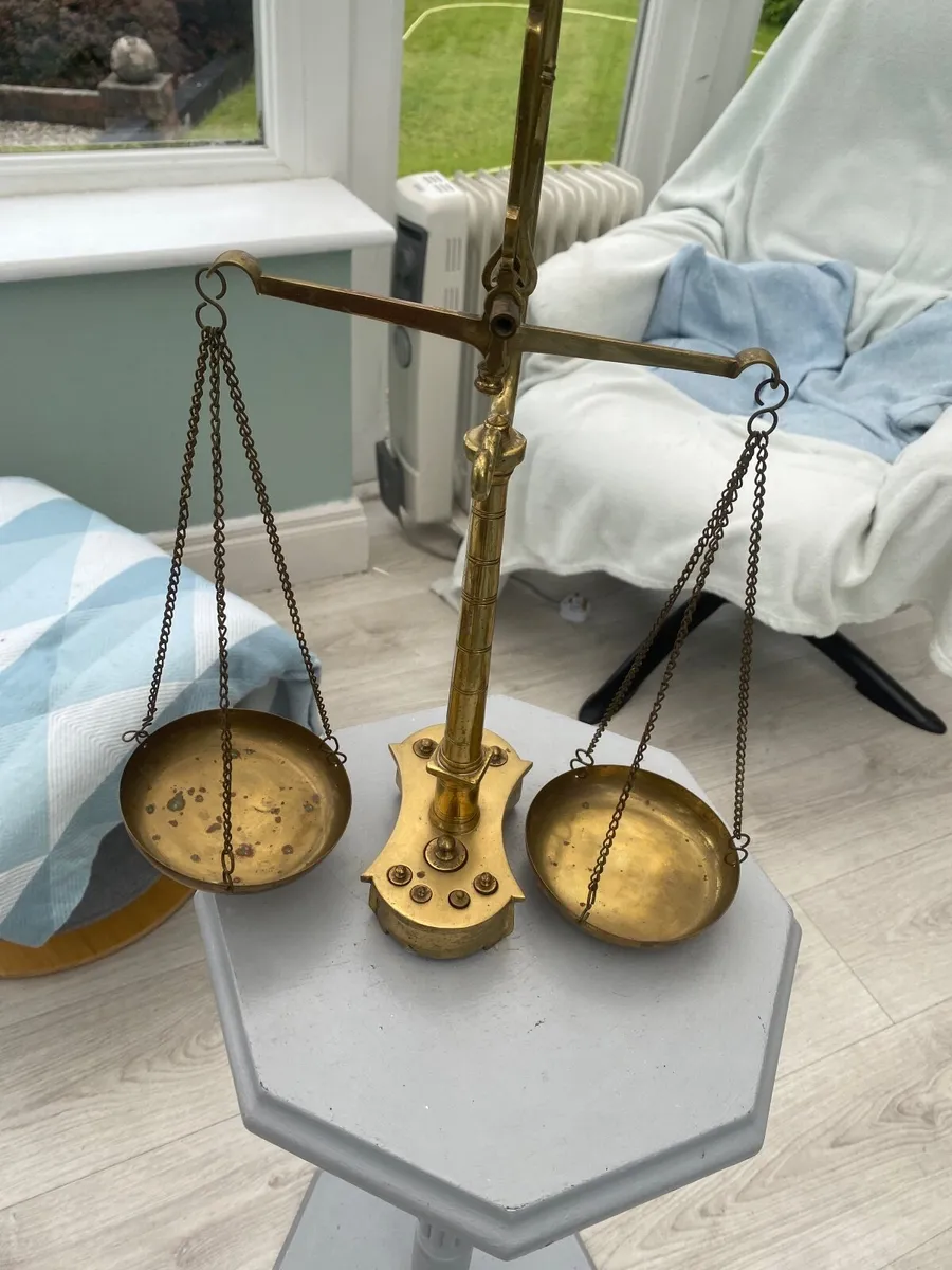 Brass Weighing scales - Image 1