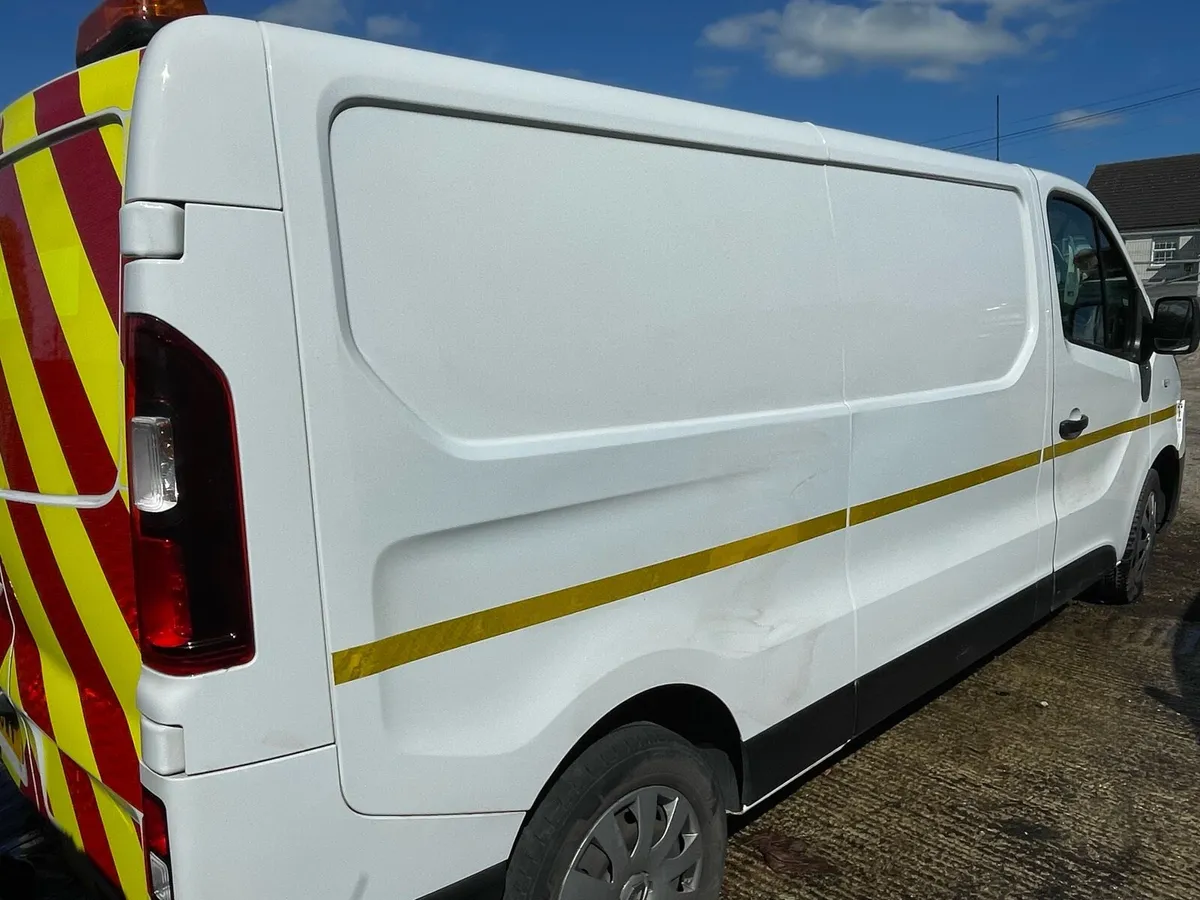 2021 RENAULT TRAFIC 2.0 DCI LWB - Image 3