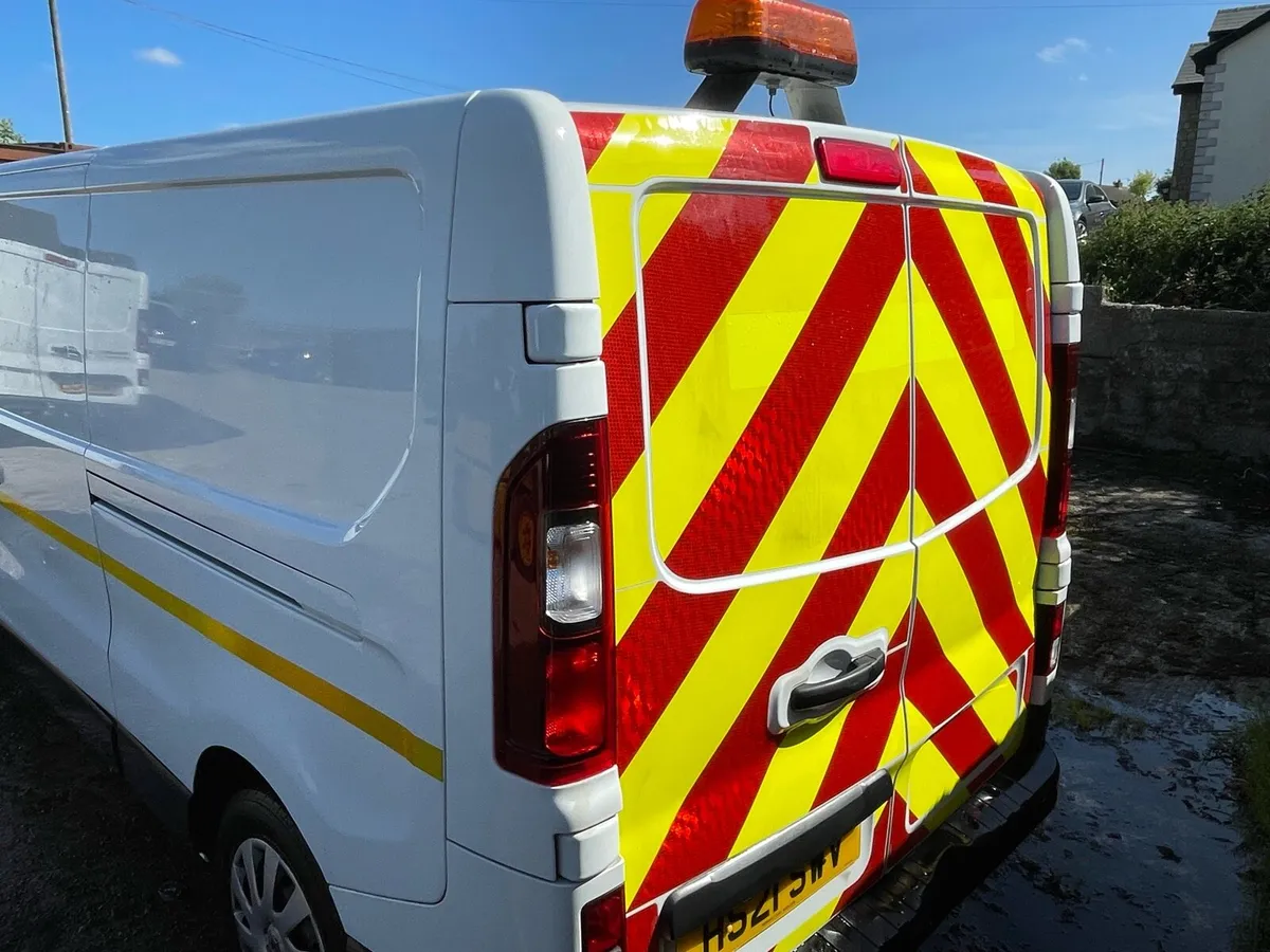 2021 RENAULT TRAFIC 2.0 DCI LWB - Image 4