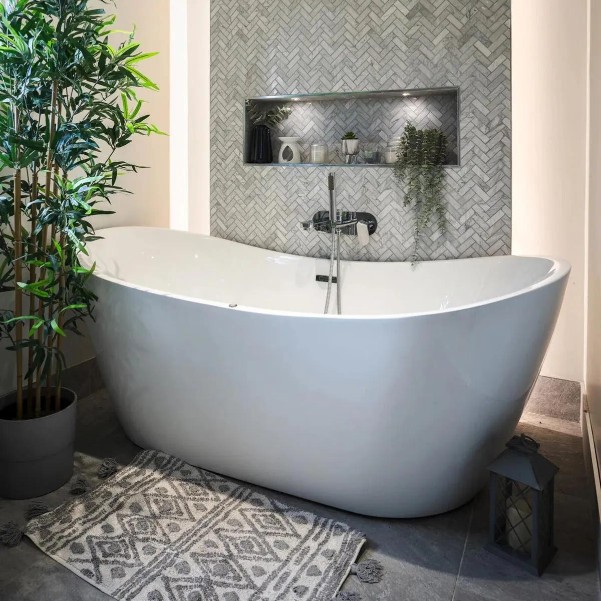 Freestanding Bath 1800 x 900 x 720mm with Air Jets
