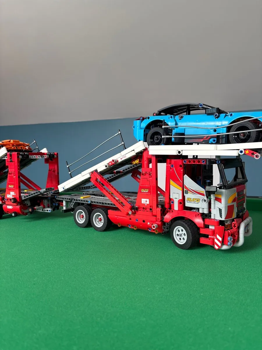 Lego technic car transporter - Image 2