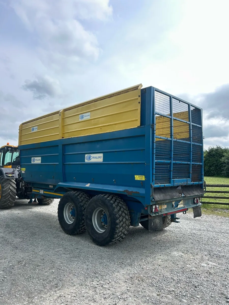 Kane 18T silage trailer - Image 2