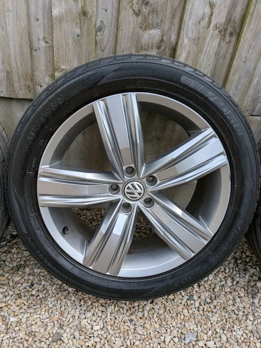 Volkswagen Tiguan / Skoda Kodiaq Genuine 19” Alloy - Image 2