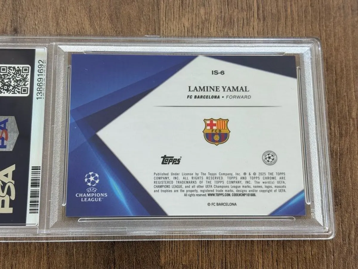 2024 Topps Chrome Sapphire UCC Infinite CASE HIT Lamine Yamal IS-6 PSA 10 Barcalona - Image 3