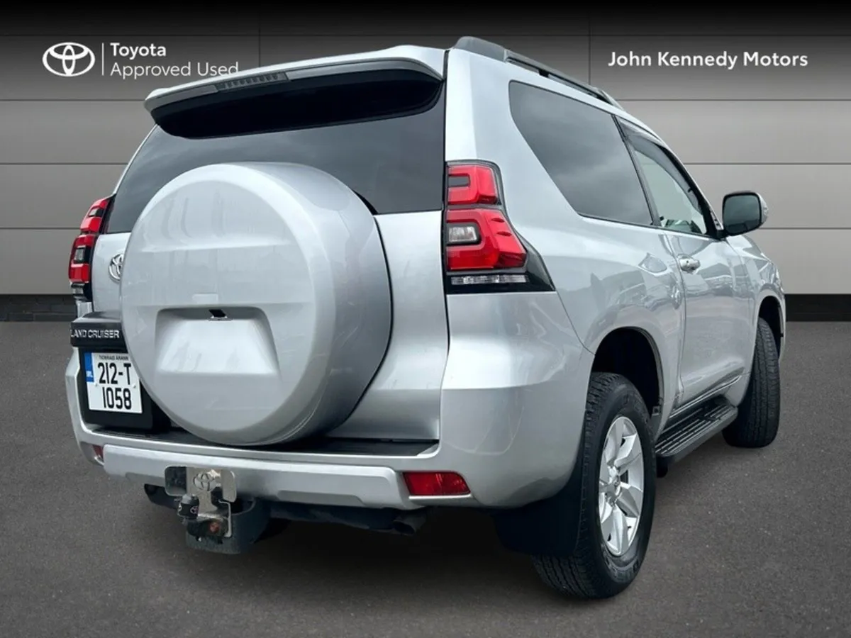Toyota Land Cruiser SWB COMMERCIAL MANUAL 2DR - Image 2