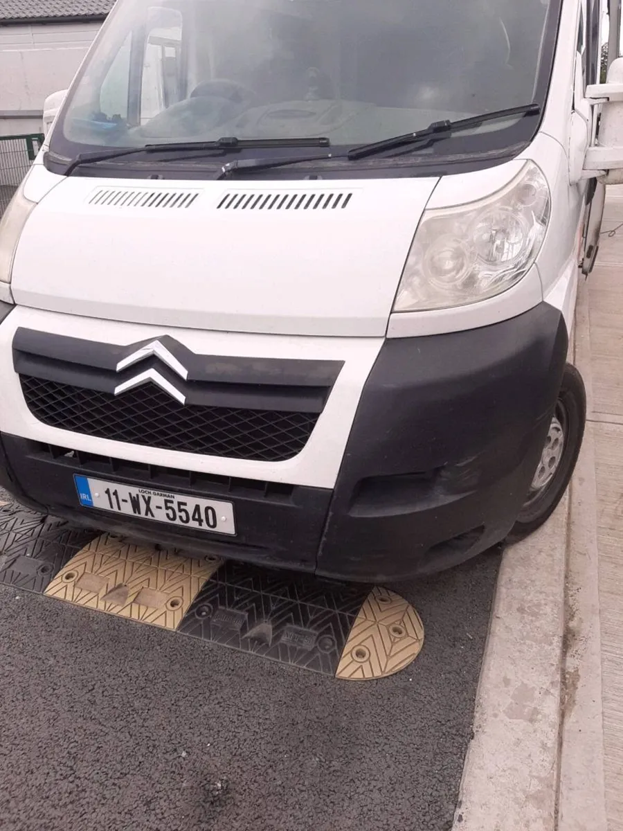 Camper van - Image 1