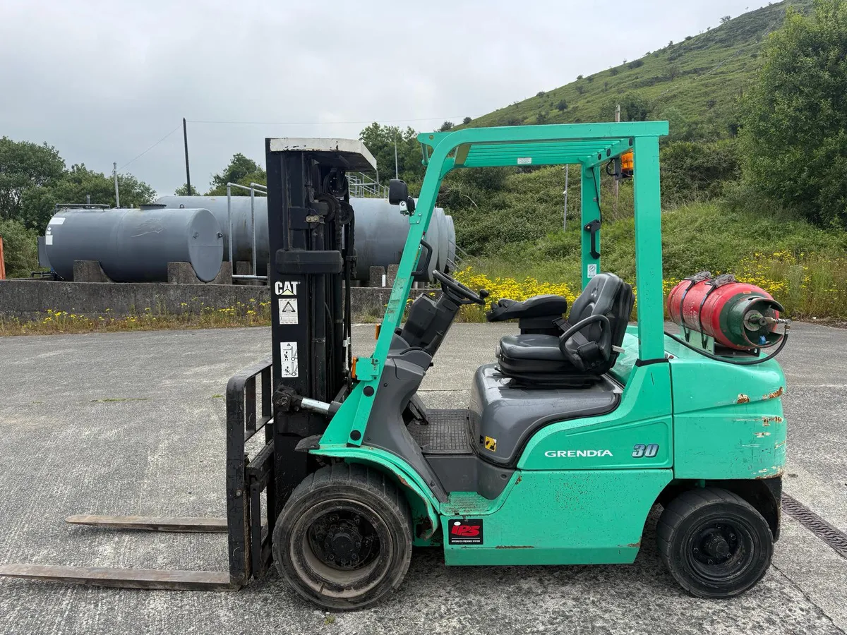 Mitsubishi 3 Ton Forklift - Finance @ €70p/w - Image 2