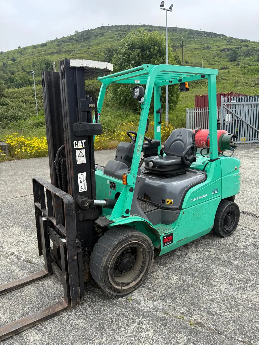 Mitsubishi 3 Ton Forklift - Finance @ €70p/w - Image 1