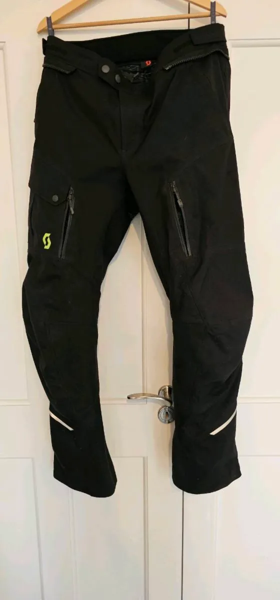 Scott Voyager Dryo Suit, GIVI back box. ROKKER - Image 4