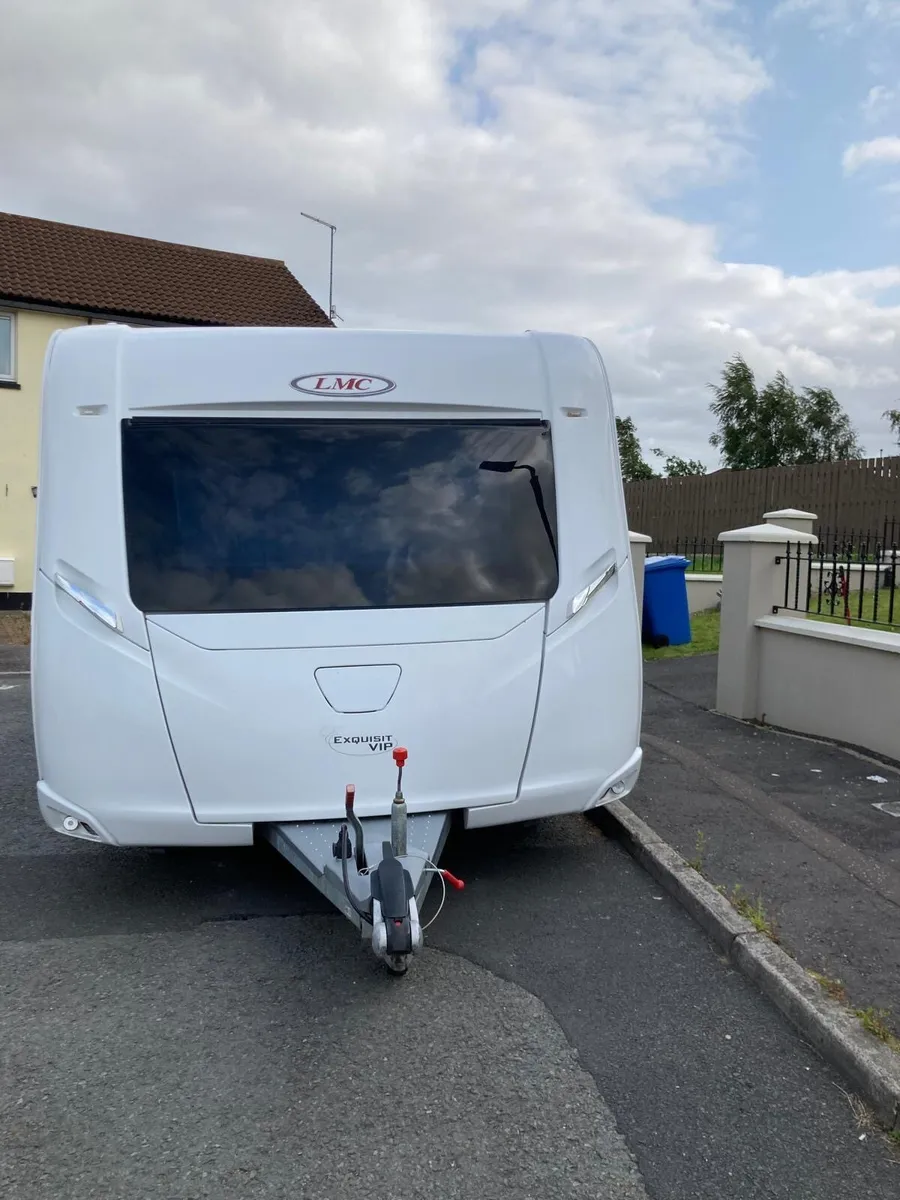 2017 LMC exquisite vip caravan - Image 4
