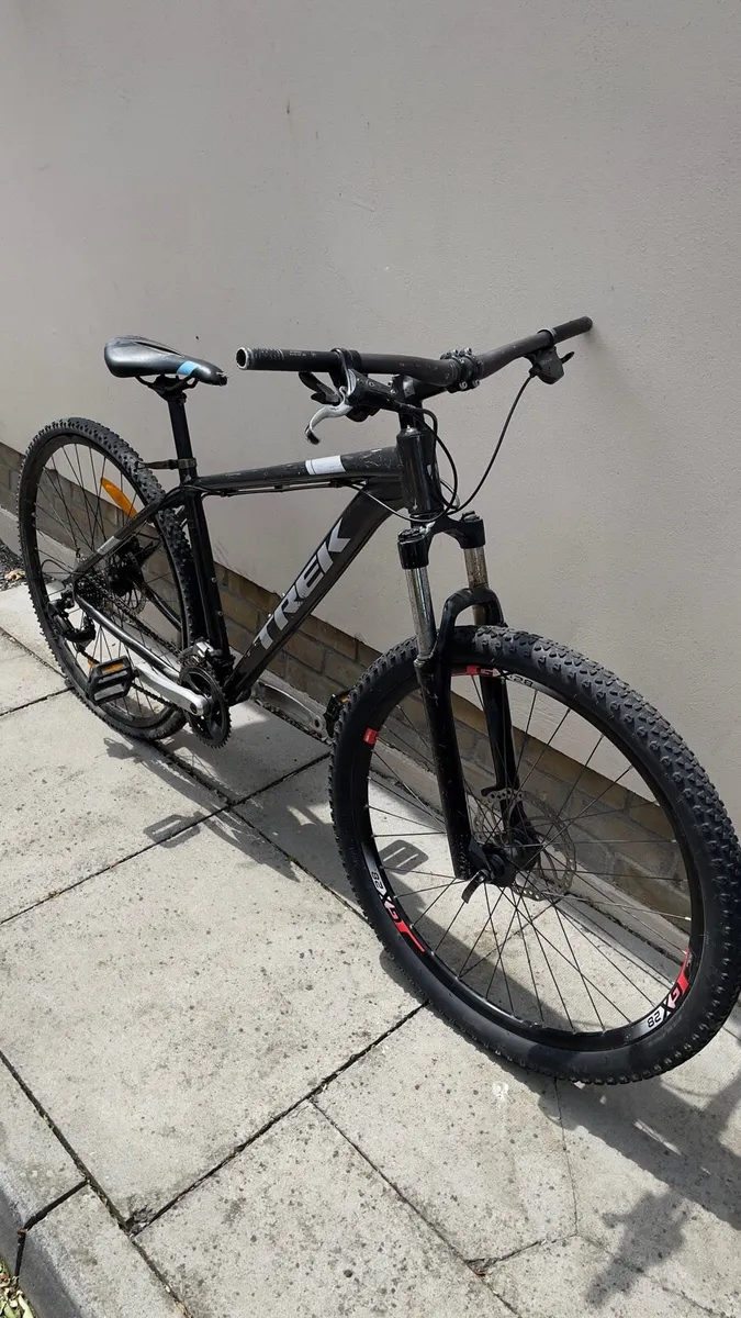 Trek Marlin 6 MTB - Image 2