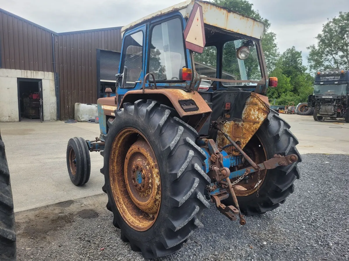 Ford 4000 tractor - Image 4