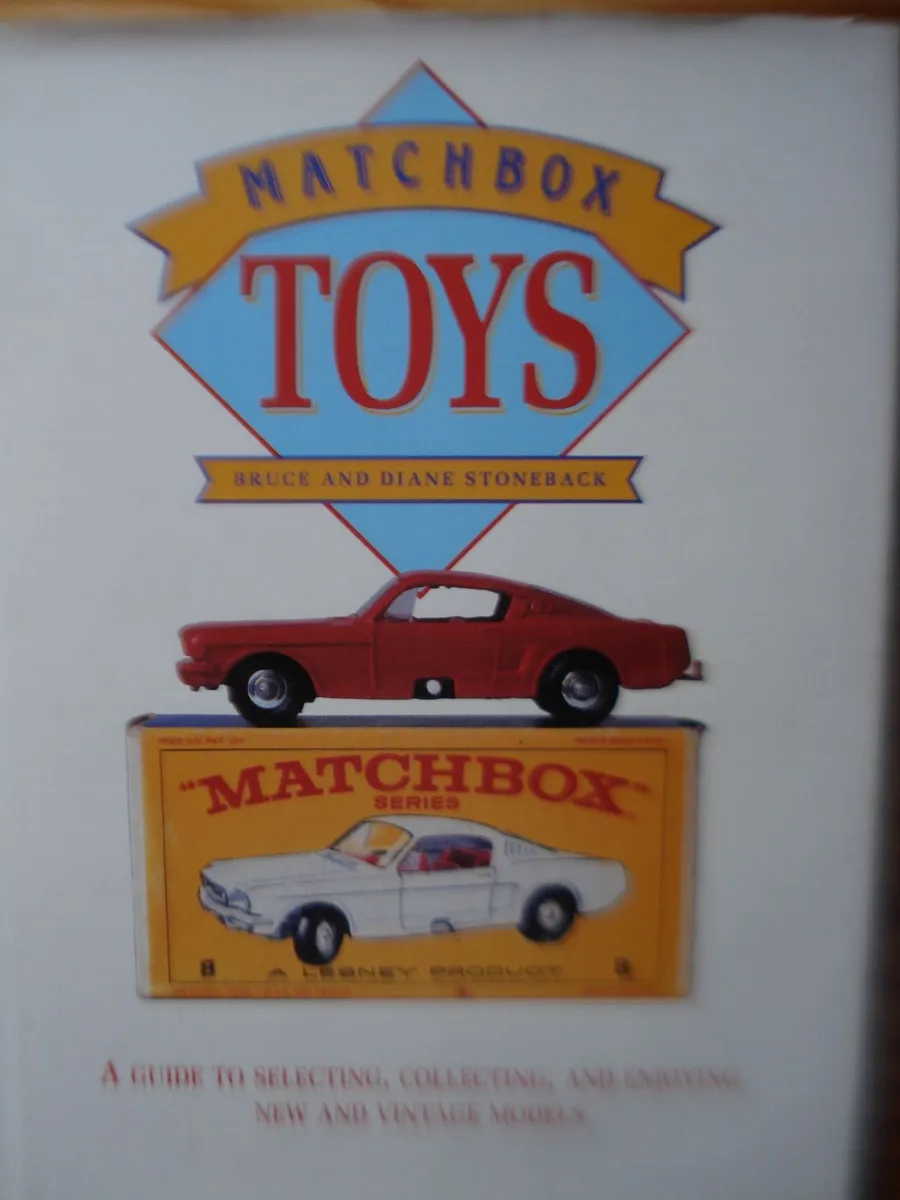 MATCHBOX TOYS A COLLECTORS GUIDE HARDCOVER BOOK. - Image 1