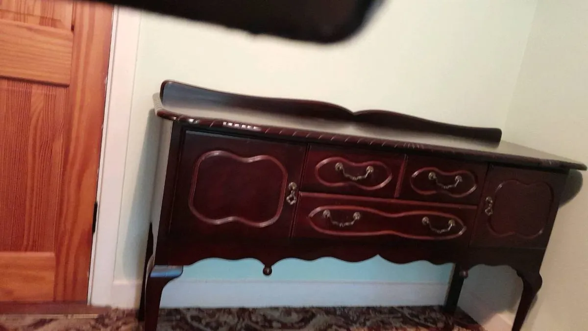 Vintage mahogany Sideboard  ,with queen Ann legs - Image 3