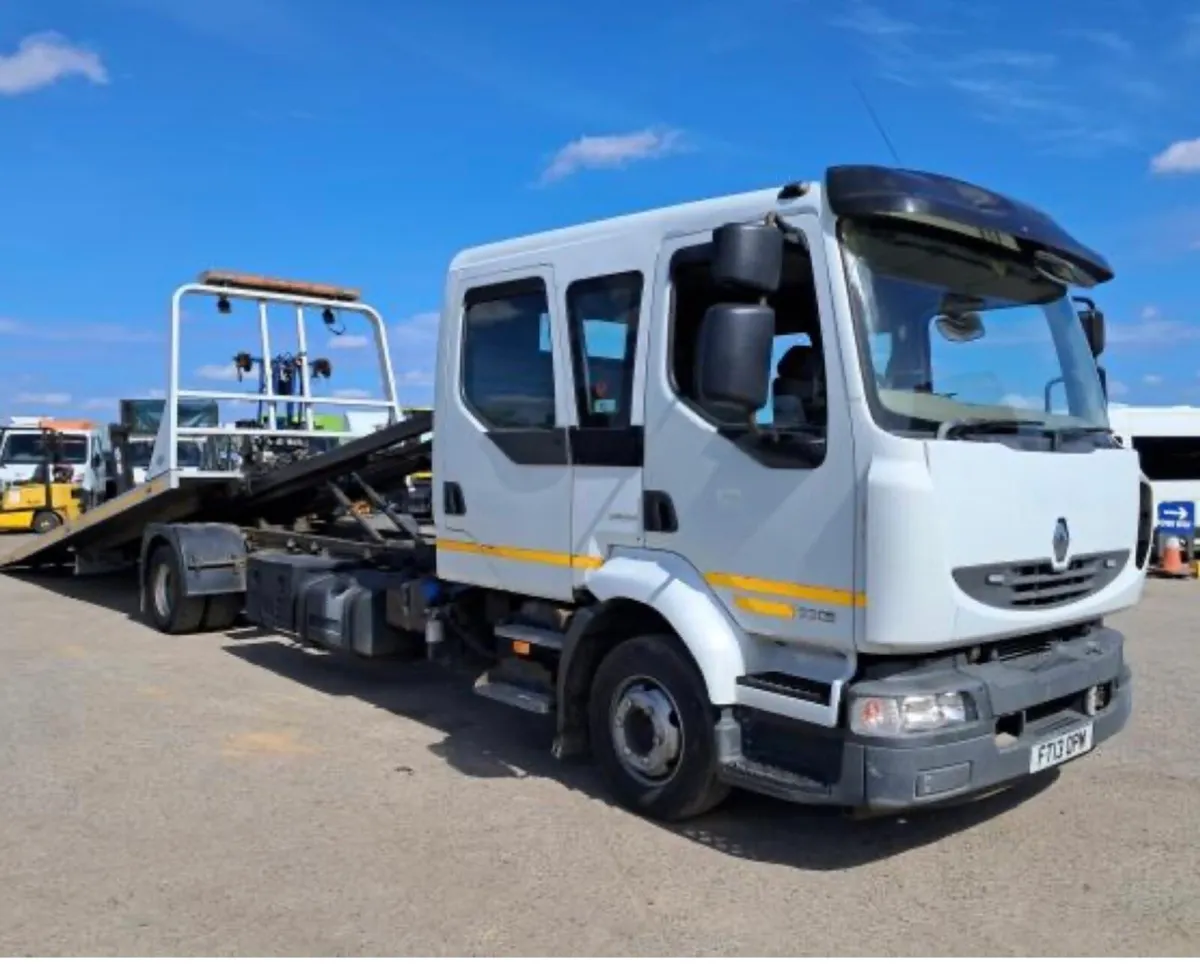2013 Renault midlum tilt and slide - Image 1