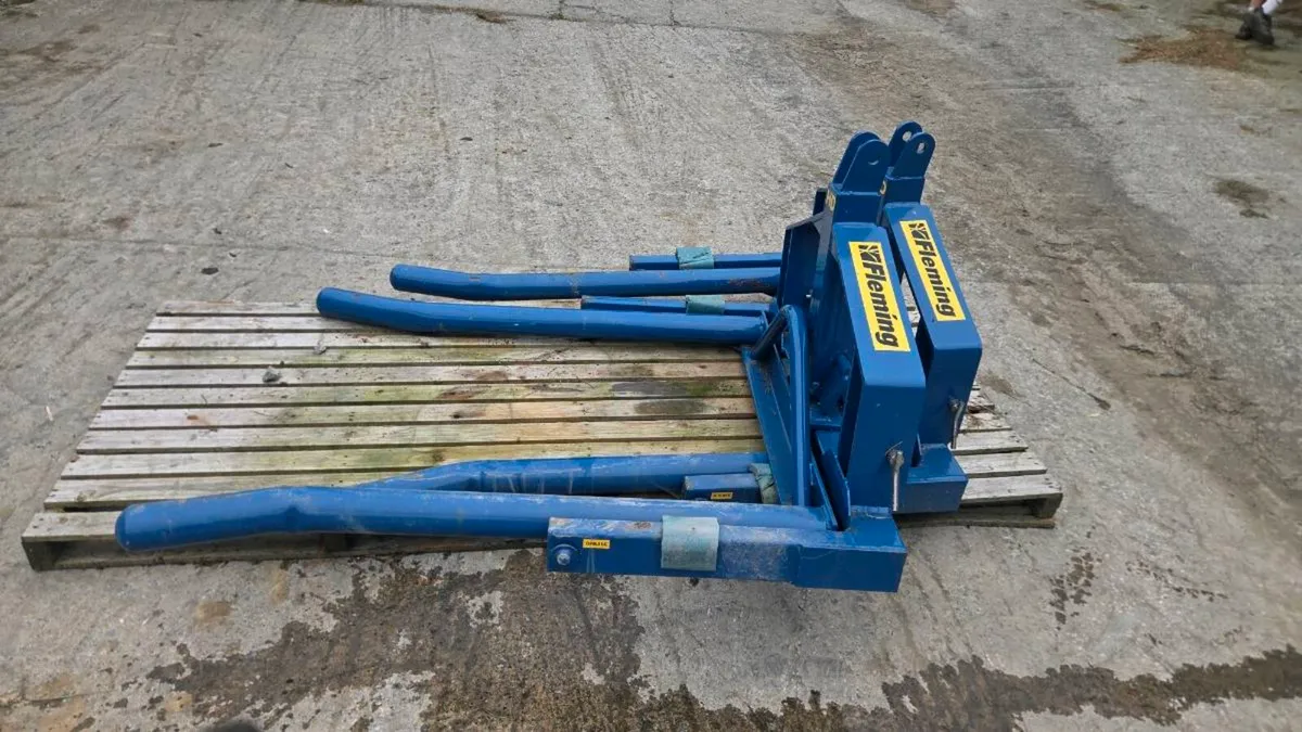 Fleming single Bale handlers - Image 1