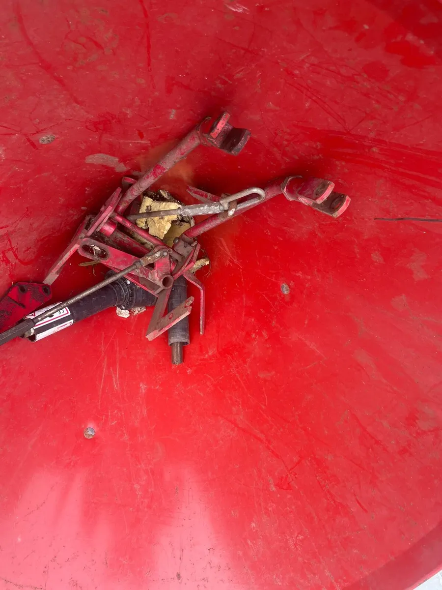 Seed fertiliser spreader PTO horticulture - Image 3