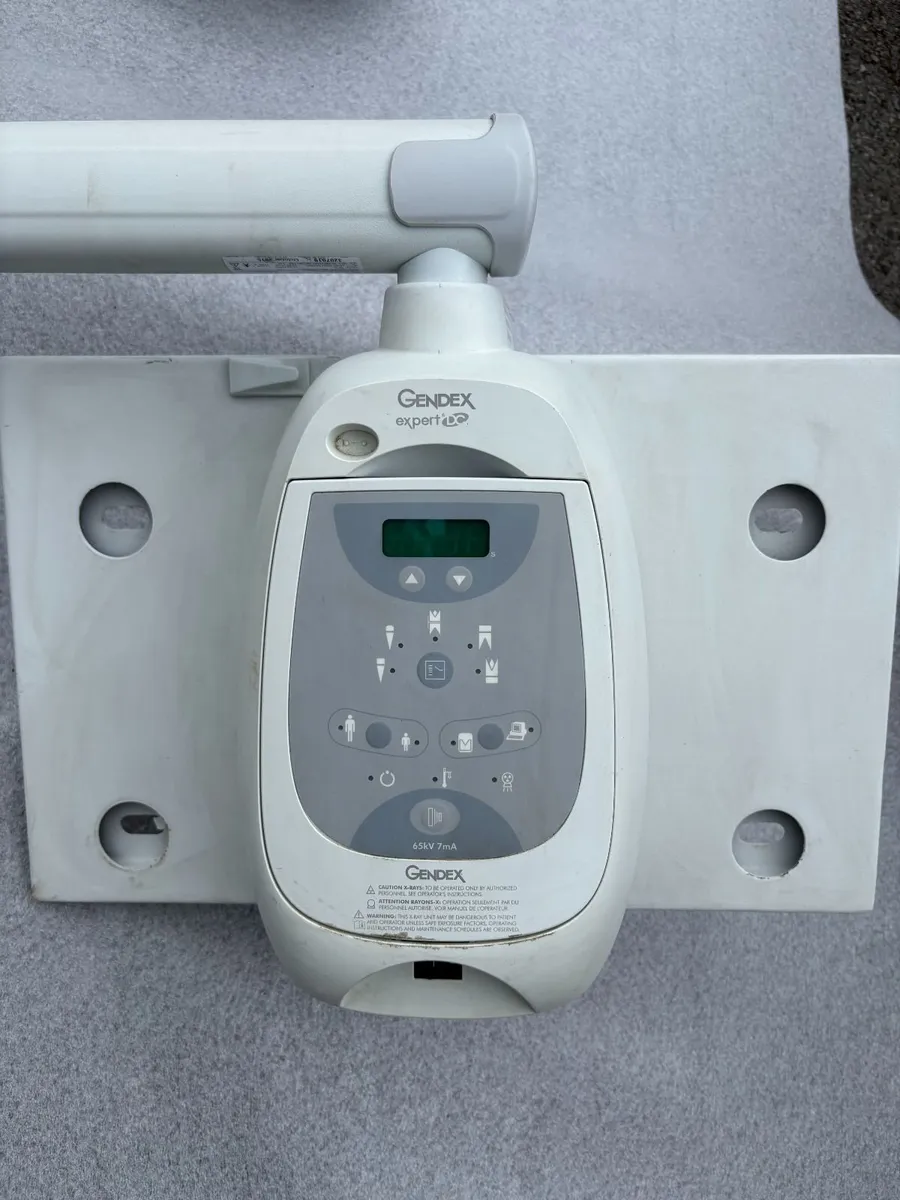 Gendex Expert DC intraoral dental X-ray system - Image 1