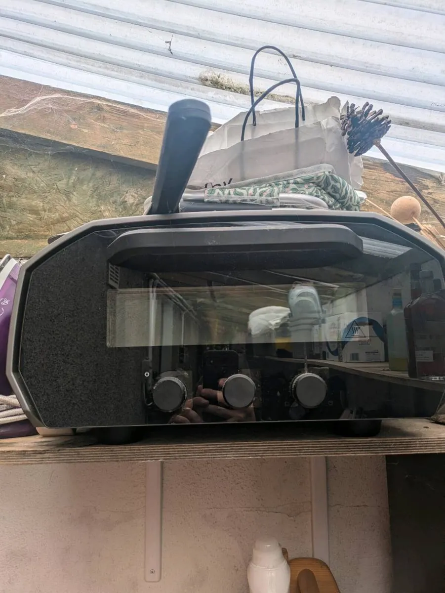 Ooni volt pizza oven - Image 1