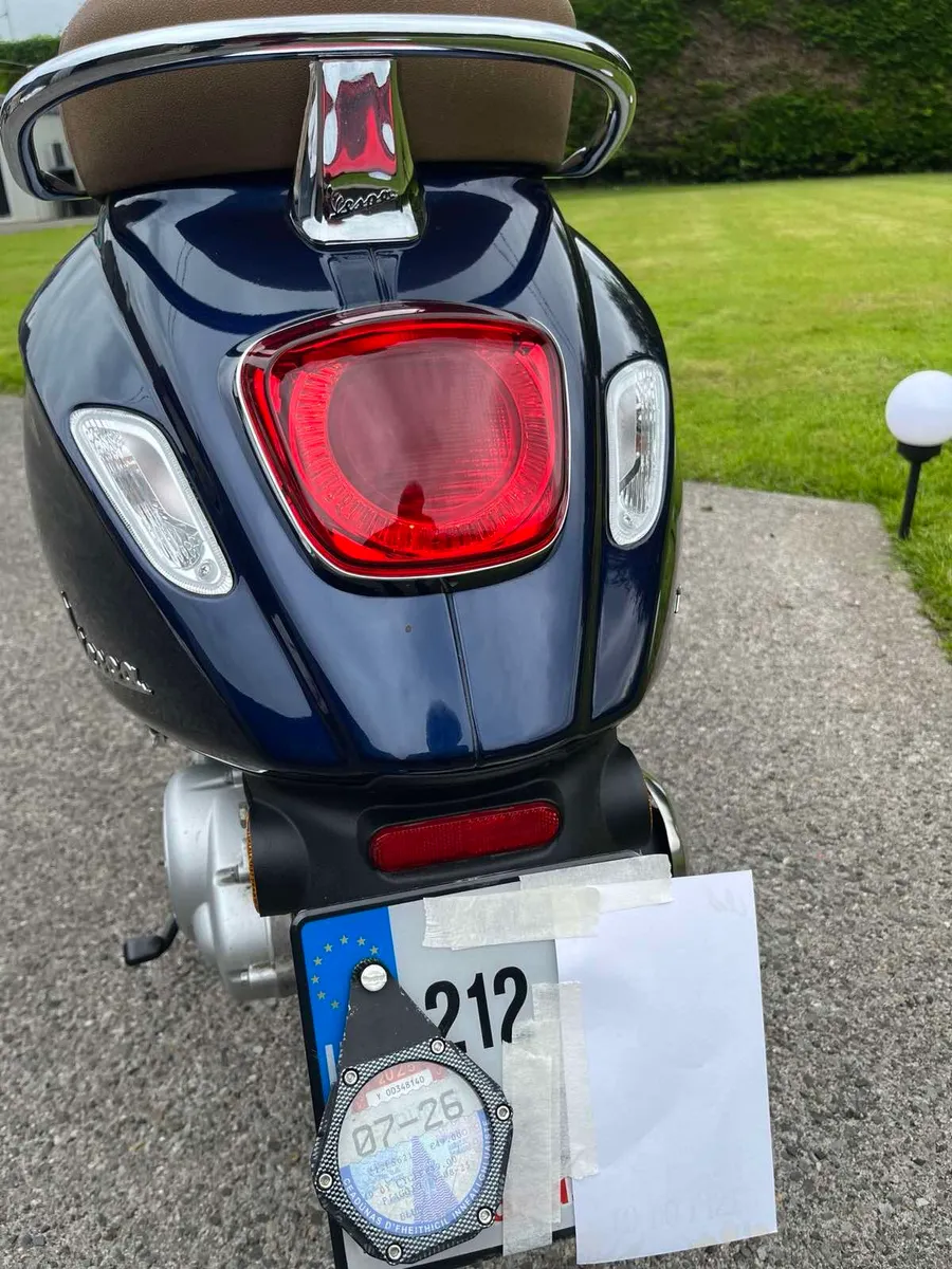 50CC Vespa 2021 - Image 2