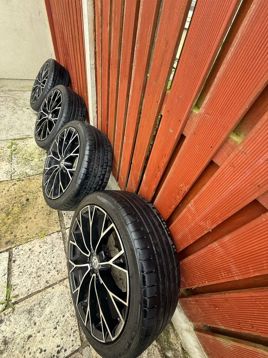 Volkswagen Golf MK8R alloys R18 - Image 3