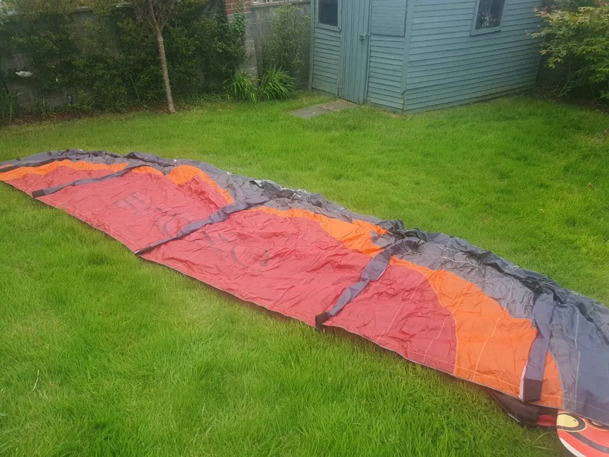 Kitesurfing kit - Image 1