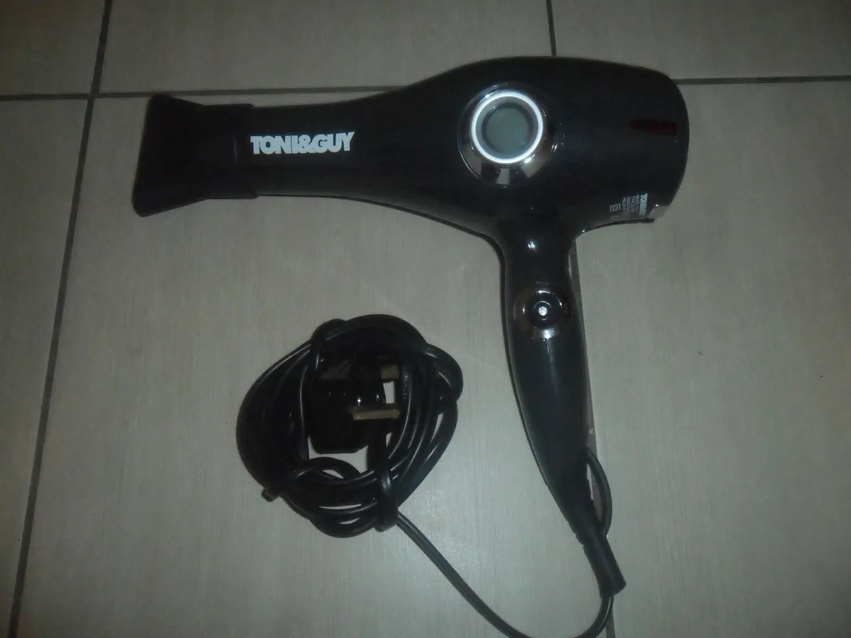 Toni & Guy hair dryer, - Image 1