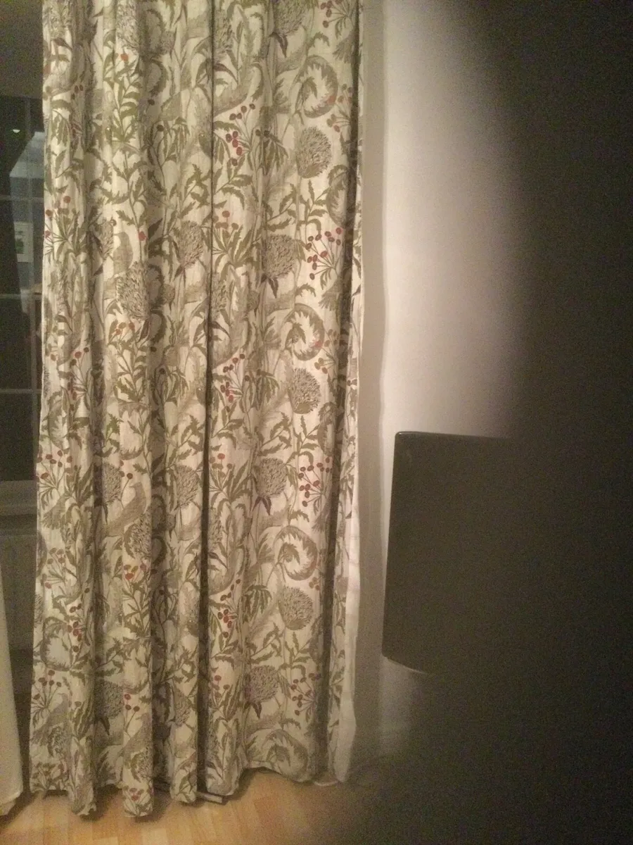 Curtains - Image 1