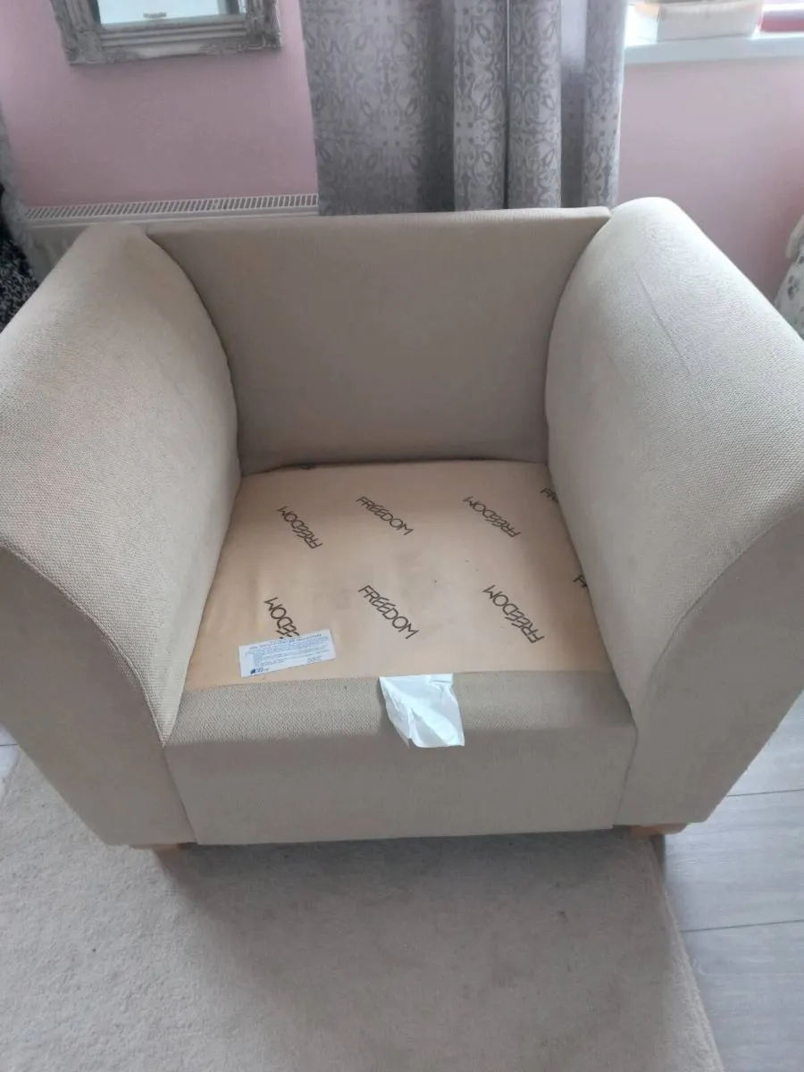 Club armchair - Image 4