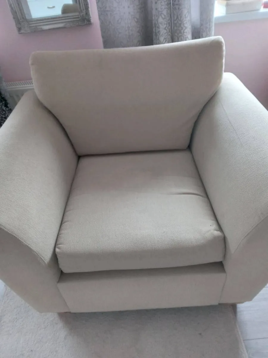 Club armchair - Image 2