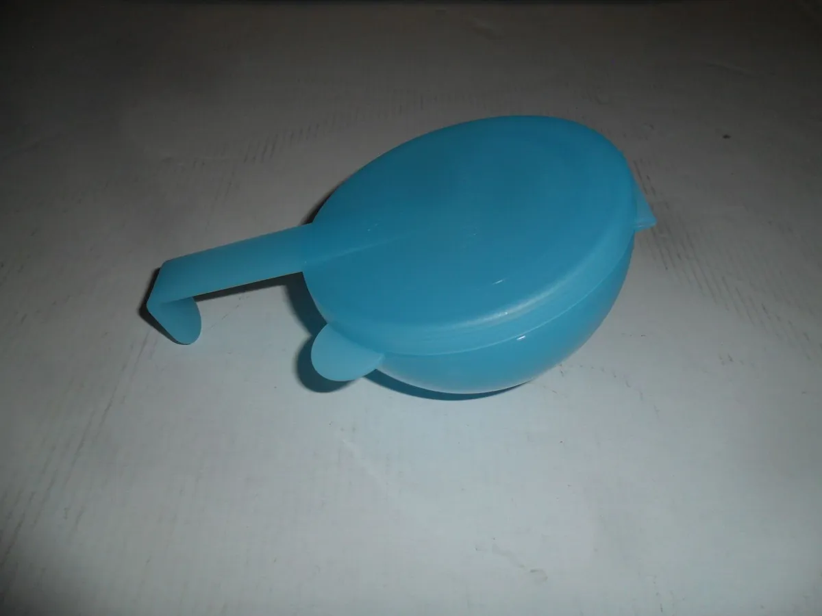 Tupperware little boxes - Image 2