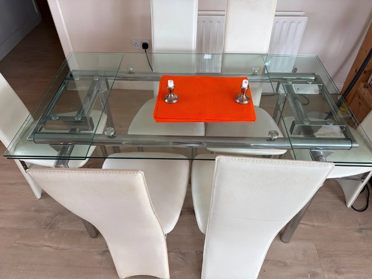 6 dining room chairs - Image 2