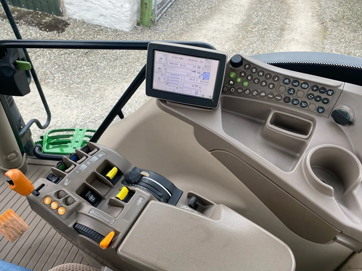 John Deere 6210R 2014 9224 hours - Image 4
