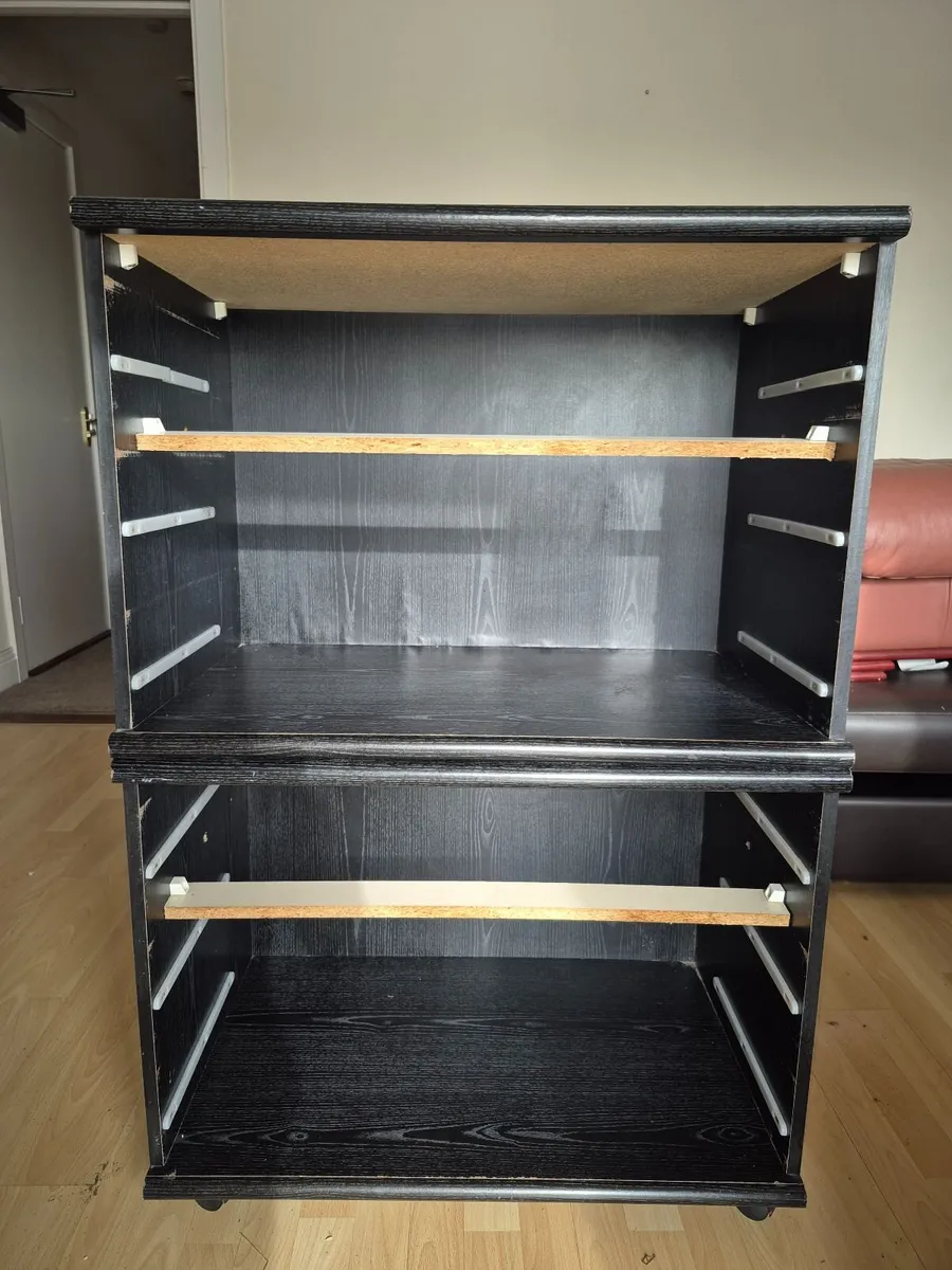 Black wood grain chest of 3/6 drawers - Image 4