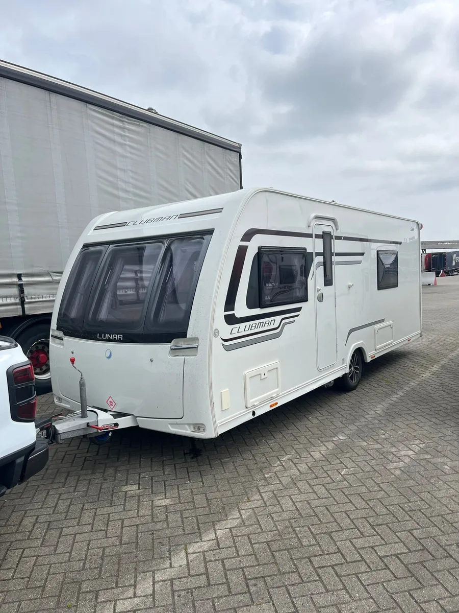 2017 Lunar Clubman 4 Berth Twin Single Bed Caravan - Image 1
