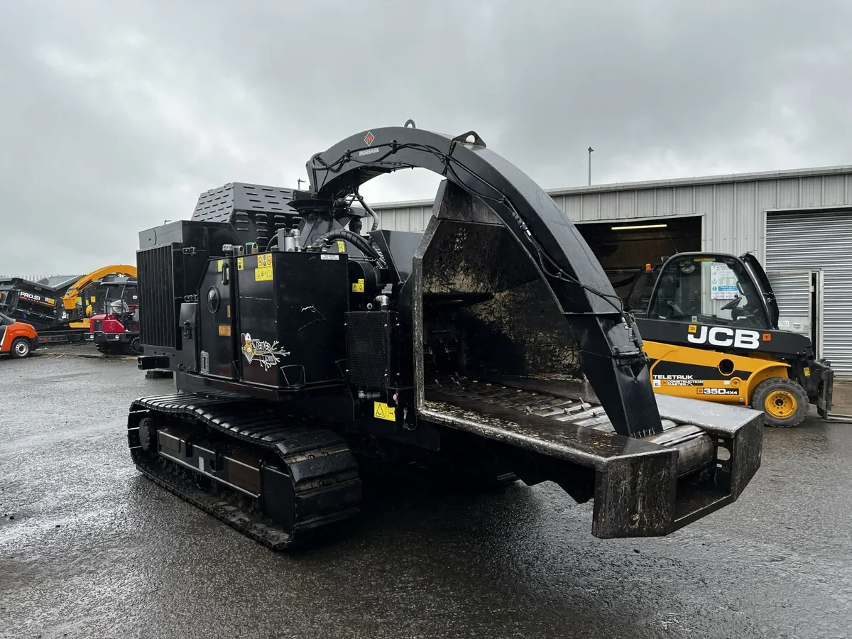 Morbark M20R Tracked Whole Tree Chipper - Image 4