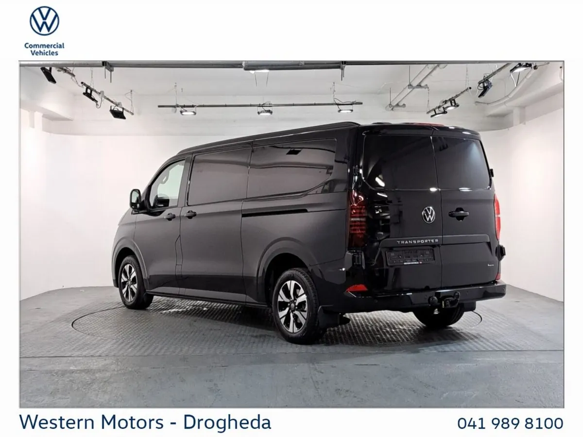Volkswagen Transporter HIGHLINE 2.0TDI LWB 170BHP - Image 4