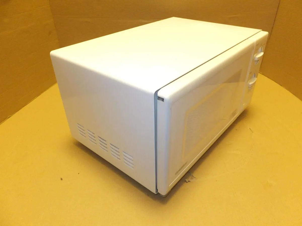 GoldStar Microwave - Image 2