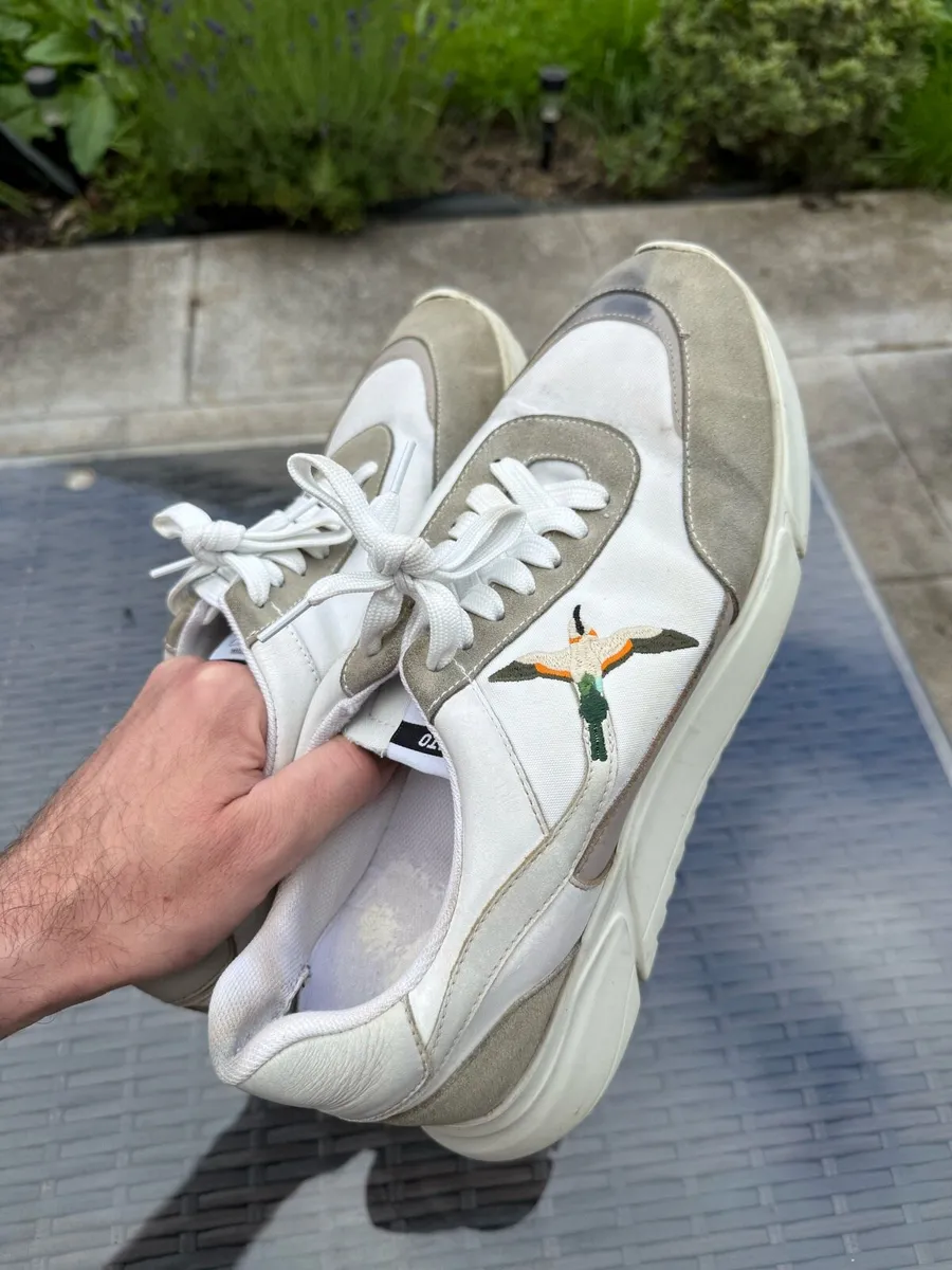 Axel Arigato Genesis Stripe Bee Bird(rare sneaker) - Image 3