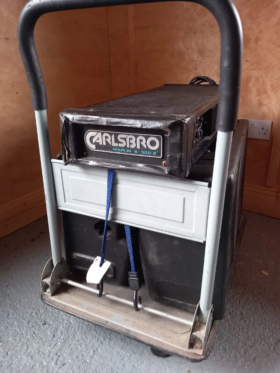 Music equipment - Image 1
