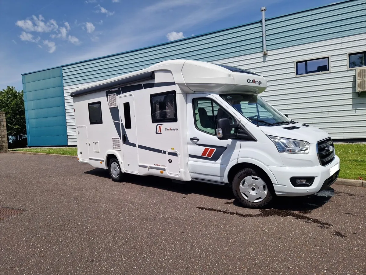 2025 Challenger 380 Break Edition 5-6 berth - Image 1