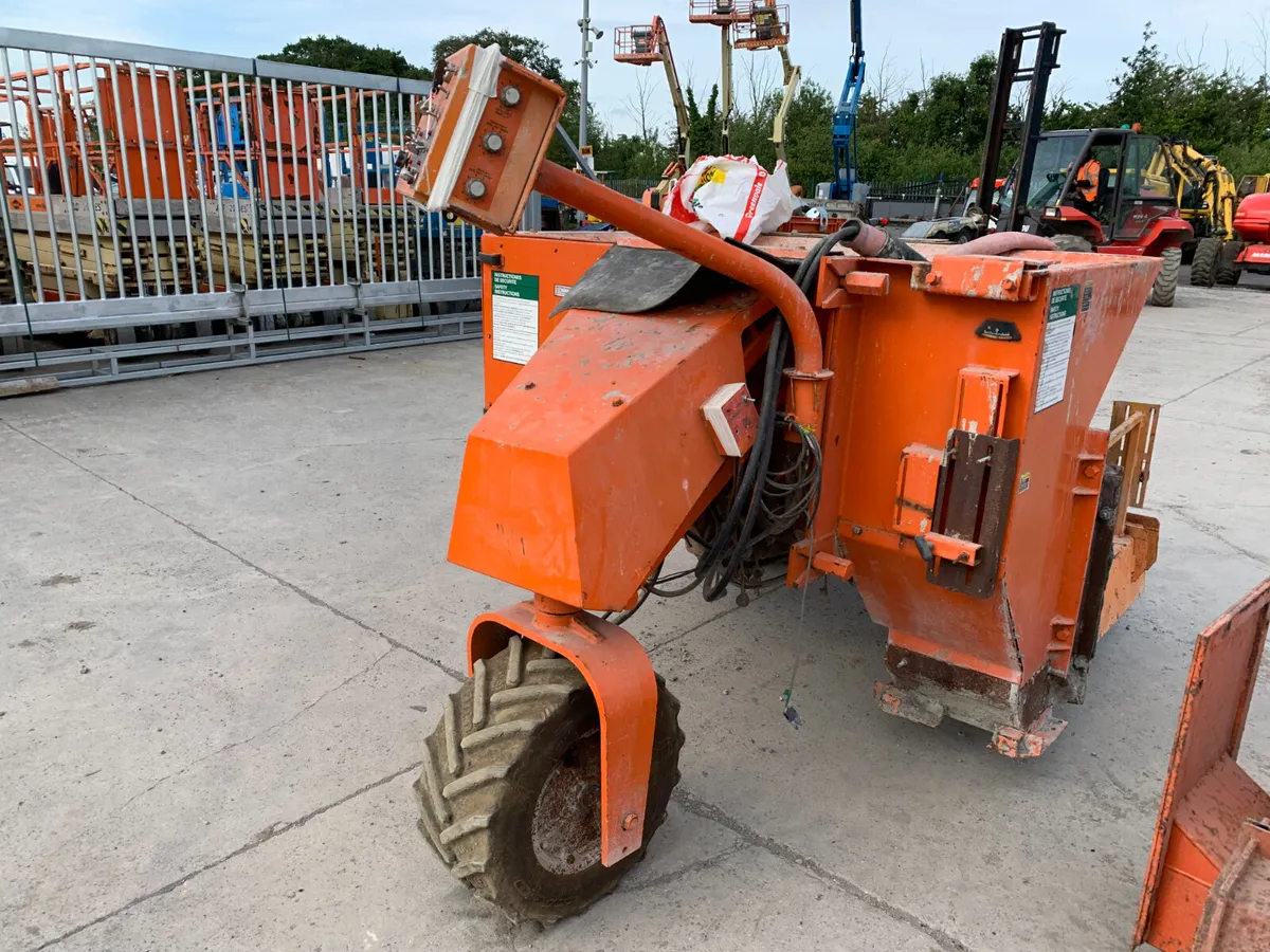 BID ONLINE NOW - MBW KERB MACHINE FOR AUCTION - Image 4