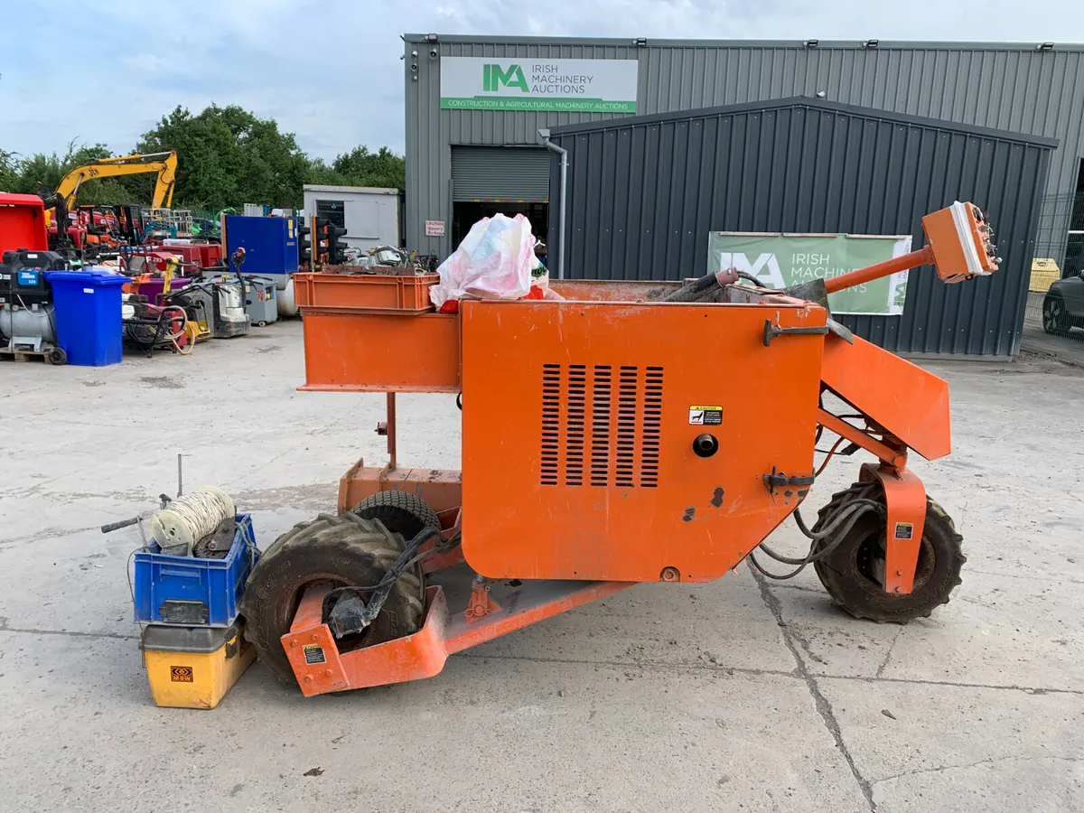 BID ONLINE NOW - MBW KERB MACHINE FOR AUCTION - Image 2