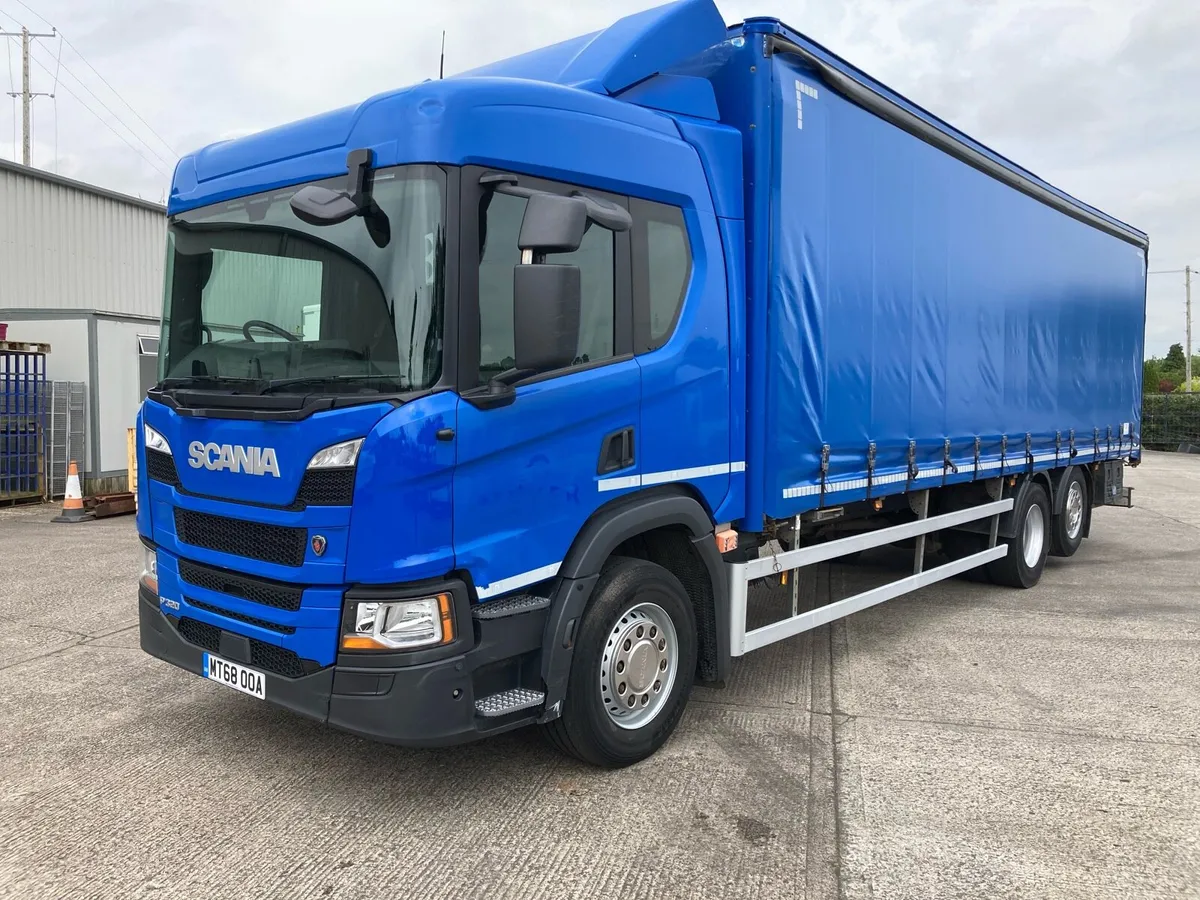 Nov 2018 Scania P320 6x2 sleeper cab - Image 2