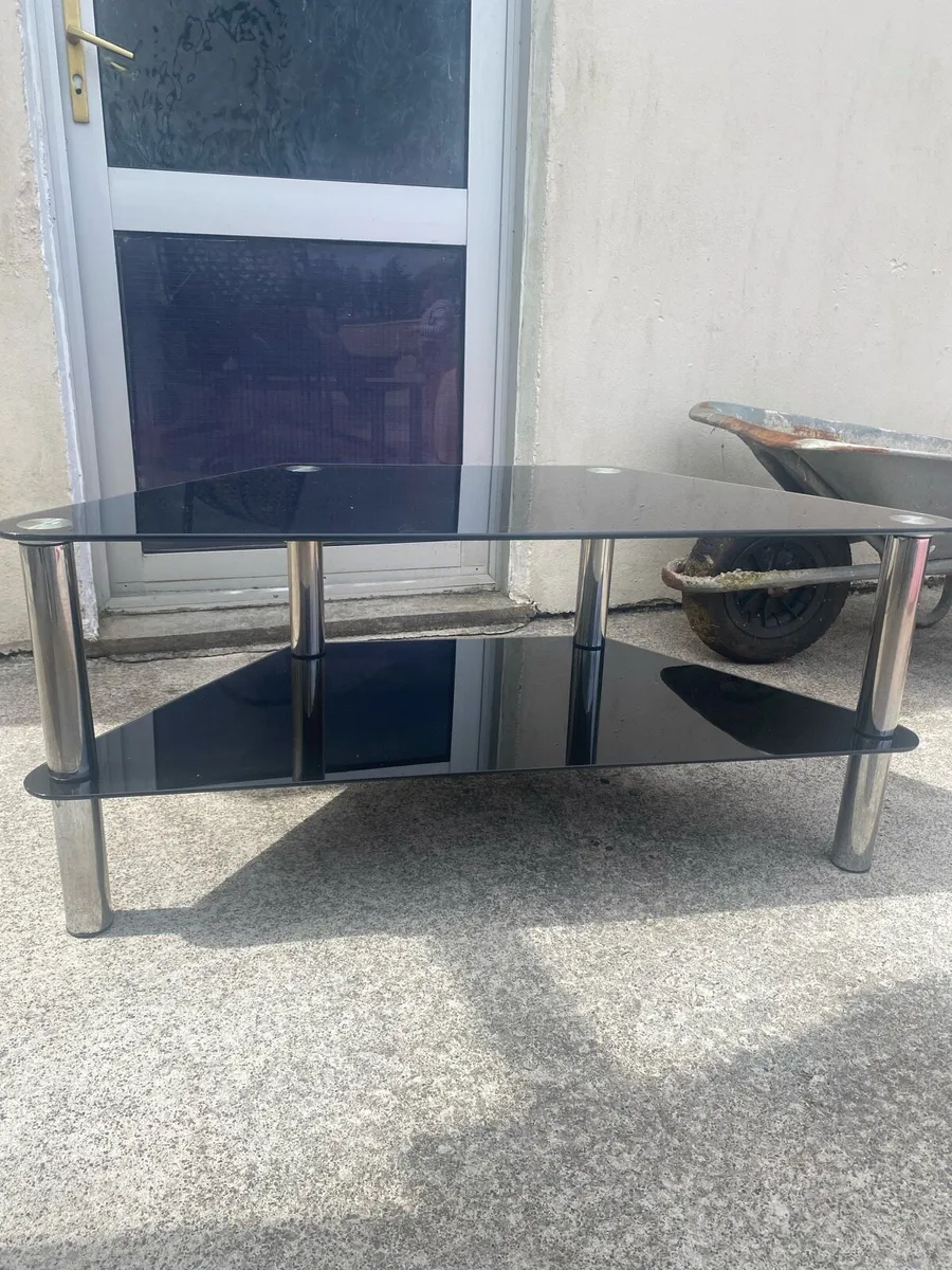 Tv table - Image 1