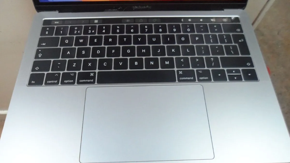 MacBook Pro (13inch 2017) - Image 3