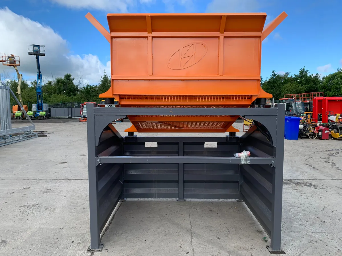 BID ONLINE NOW - NEW/UNUSED SOIL SCREENER FOR AUCT - Image 3