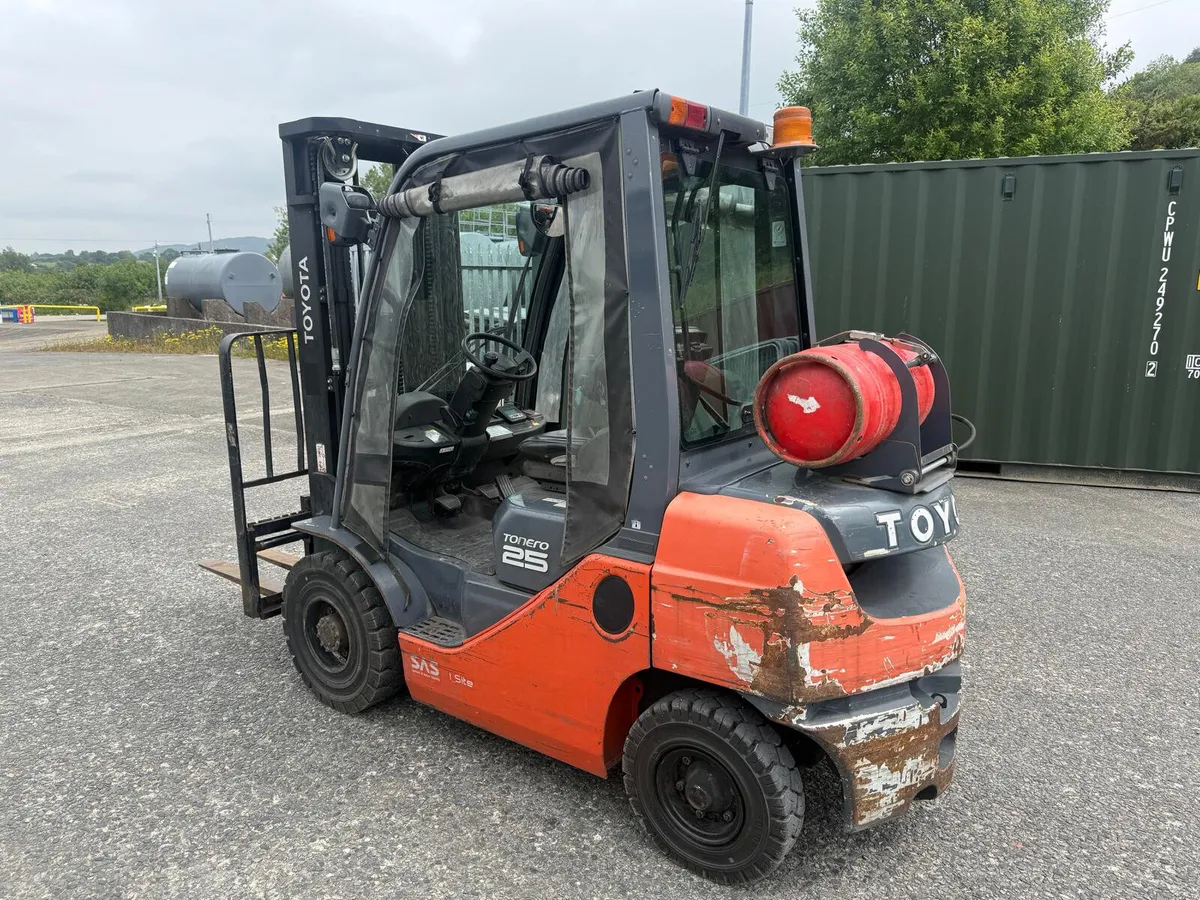 Toyota 2.5 Ton Forklift - Finance @ €70p/w - Image 2
