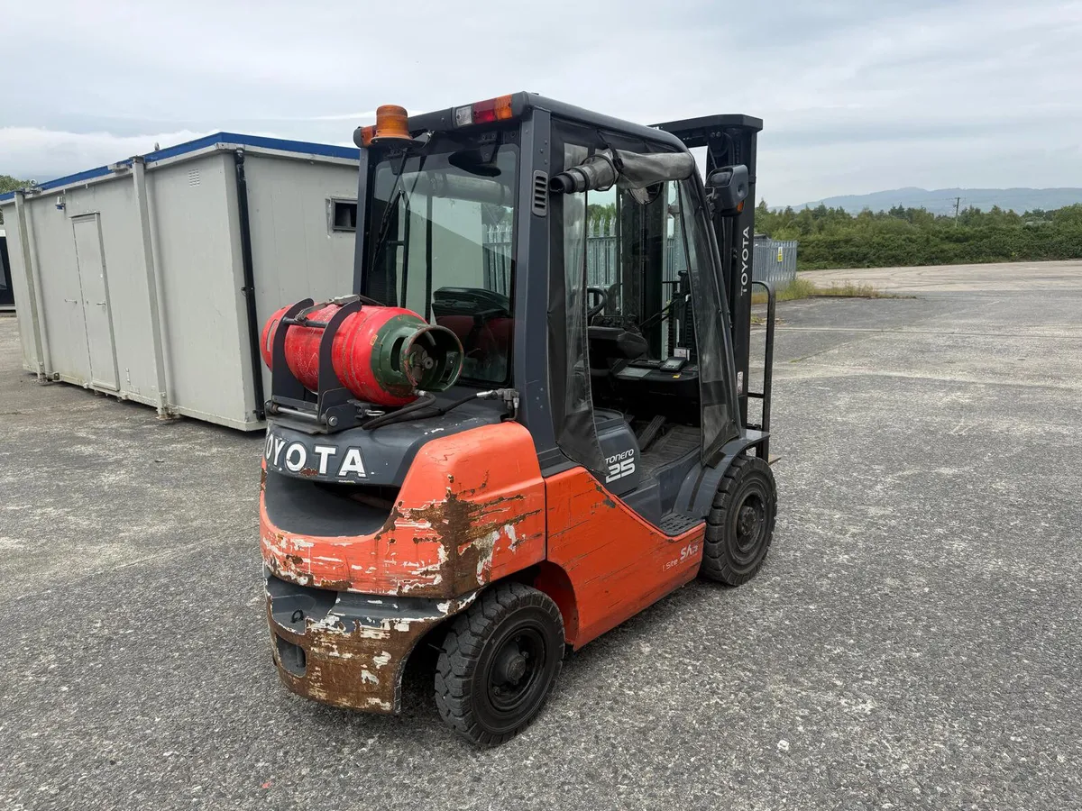 Toyota 2.5 Ton Forklift - Finance @ €70p/w - Image 4